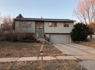 1504 E 54th St, Sioux Falls, SD 57103
