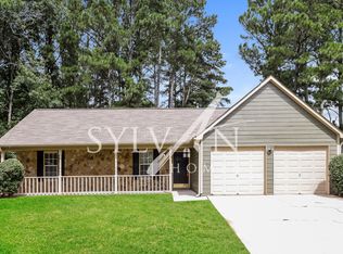 11206 McDonough Ct, Hampton, GA 30228