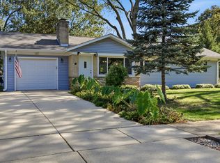 0S361 Park St, Winfield, IL 60190