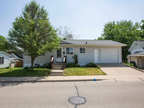 365 North 4th Street, Platteville, WI 53818