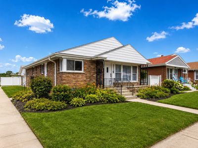 8500 Lawndale Ave, Skokie, IL, 60076