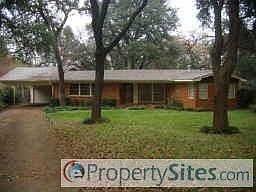 1st image of 913 Meadow Oaks Dr