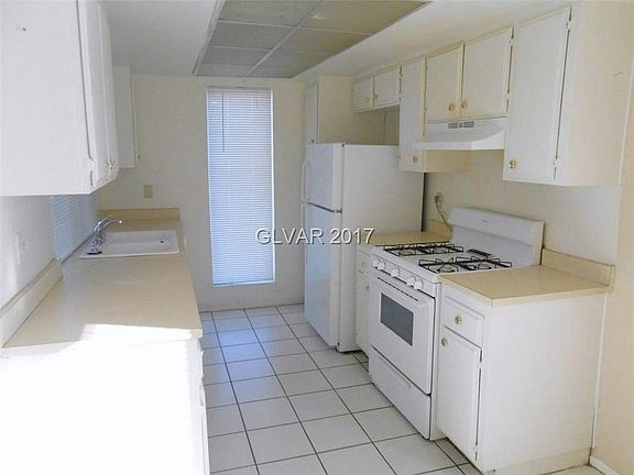 4th image of 1390 Vegas Valley Dr APT 40