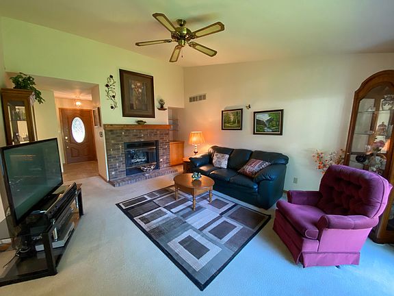2nd image of 532 W Norport Dr