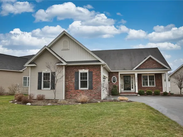 3890 Chatham Ln, Canandaigua, NY 14424
