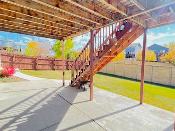 4th image of 7357 Legend Hill Dr
