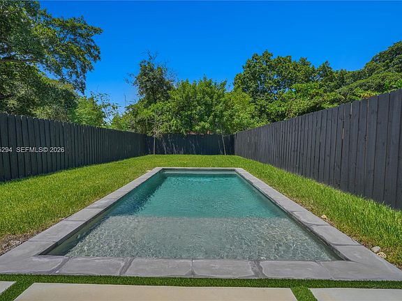 5th image of 355 NW 50th St