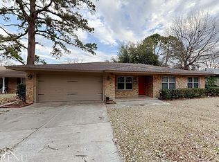 1709 Windsor Dr, Arlington, TX 76012