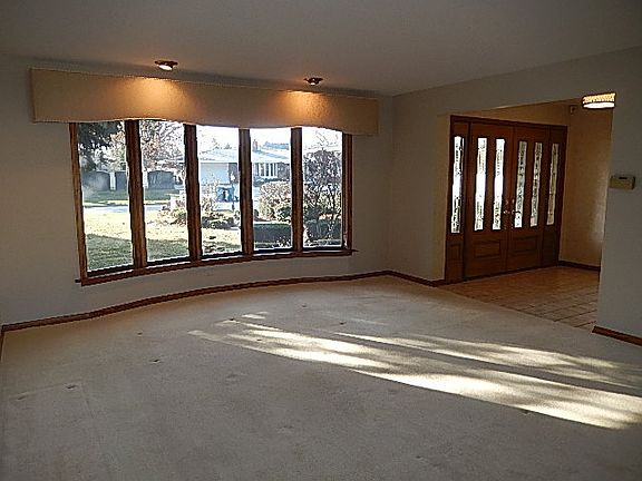 5th image of 6626 W Wyandot Dr