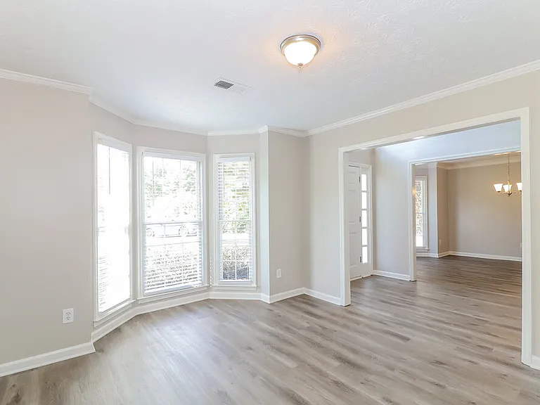 4832 Helga Way NE — Photo 11