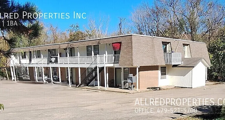 614 W Cleveland St #9 — Photo 1