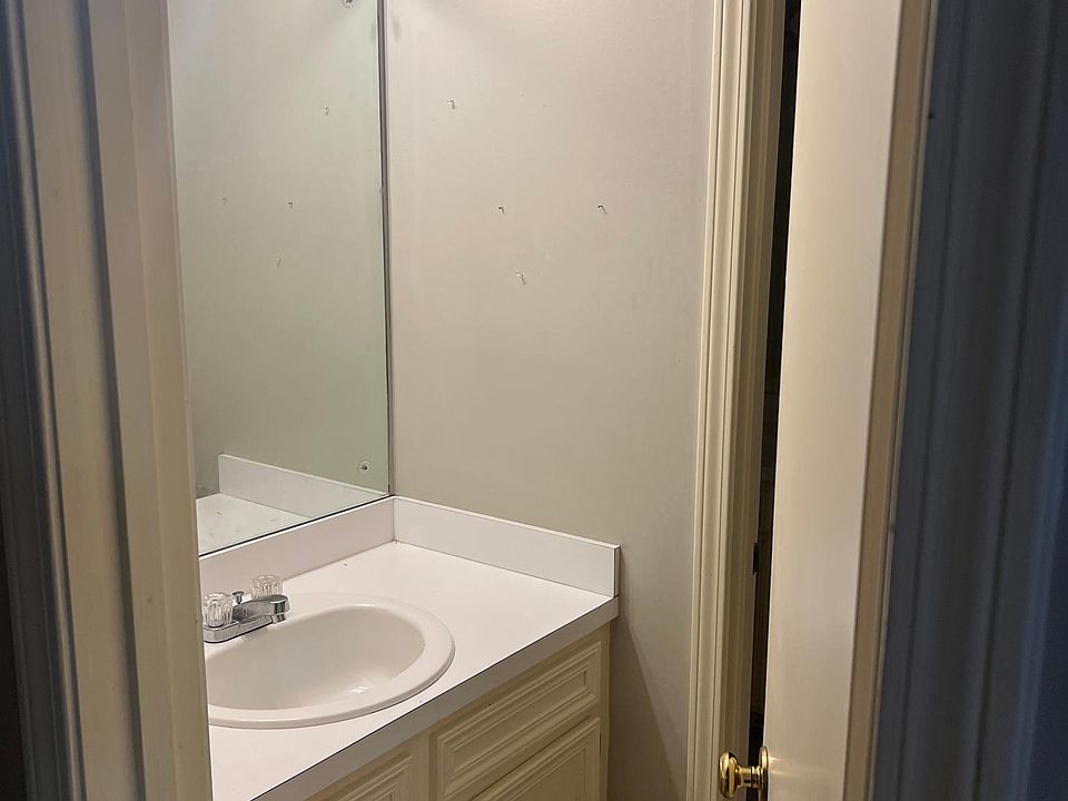 2nd image of 106 Hidden Crst