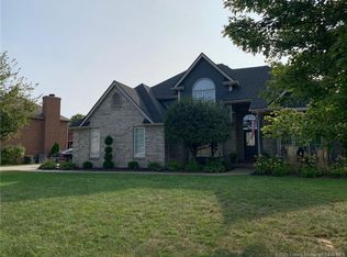 3075 Autumn Hill Trl, New Albany, IN