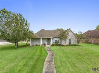 12521 Three Lakes Dr, Walker, LA 70785