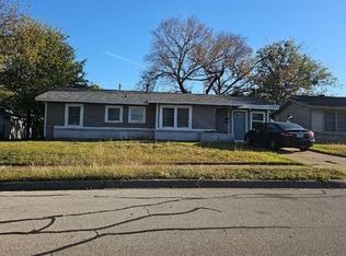 119 SW Taylor St, Burleson, TX 76028