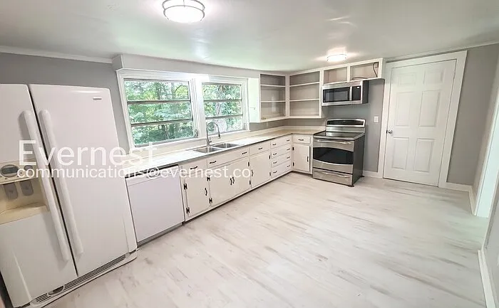 117 Westbrook Ave — Photo 5