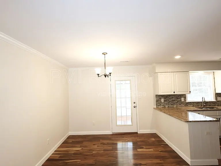 9713 Pampas Dr — Photo 11