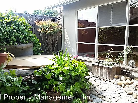 3rd image of 1225 Robbia Dr
