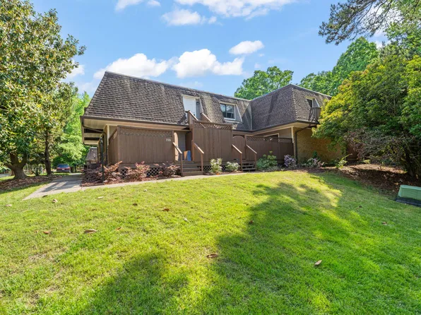213 Summerwalk Cir, Chapel Hill, NC 27517