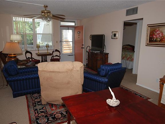 4th image of 4715 Bay St NE APT 234