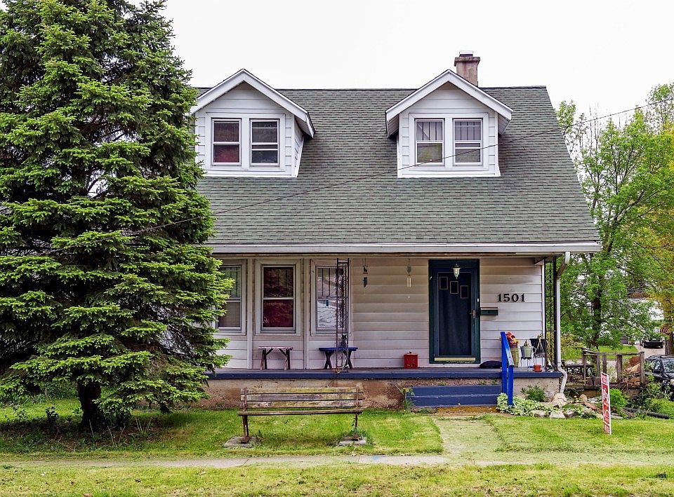 1st image of 1501 Watervliet Ave