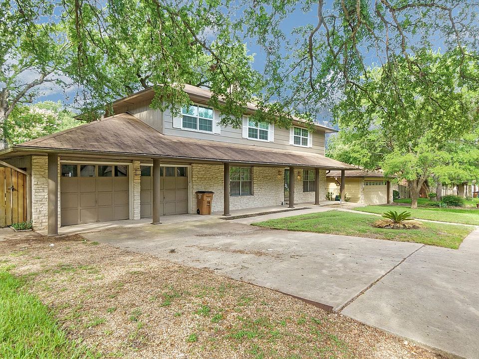 1st image of 8105 Wexford Dr