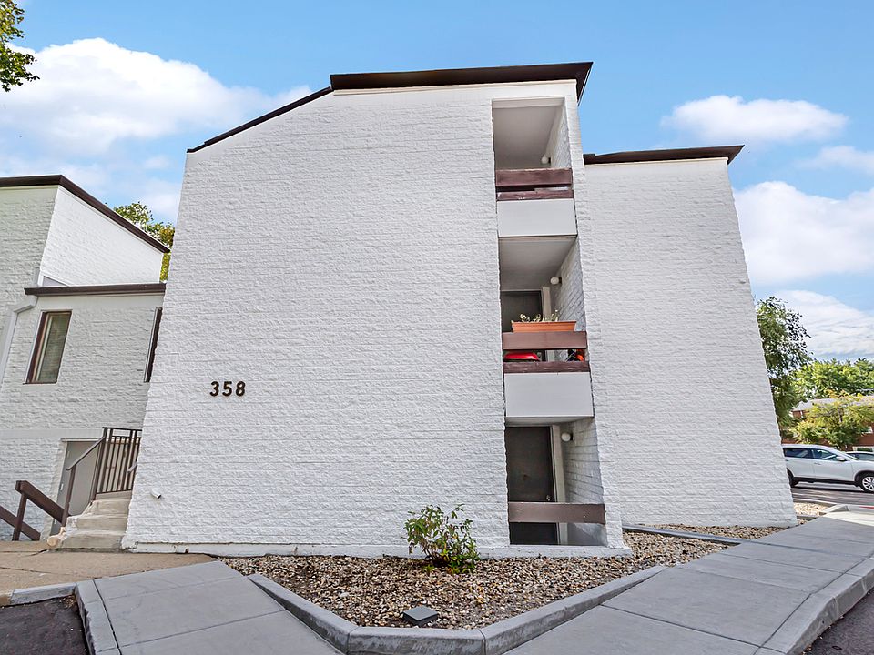 1st image of 358 W Miner St APT 3A