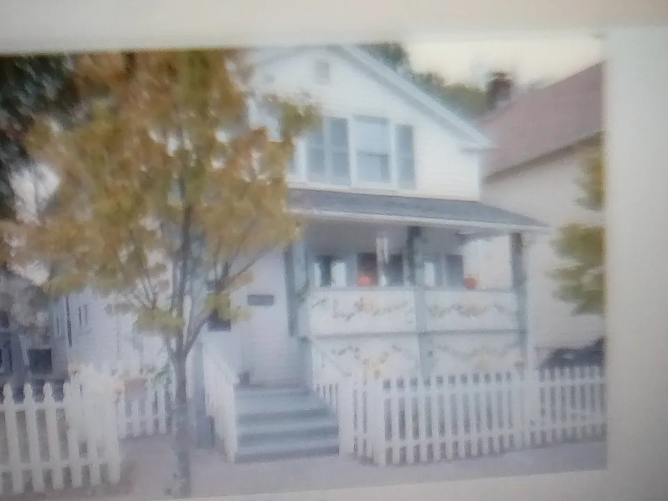 26 Ford St