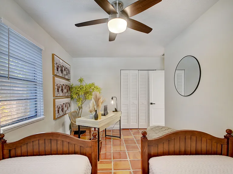 730 Claremore Dr — Photo 37