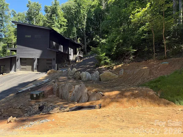 114 Running Deer Ln, Mars Hill, NC 28754