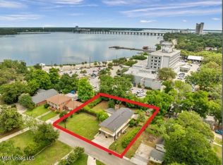 426 Donwood Pl, Biloxi, MS 39530