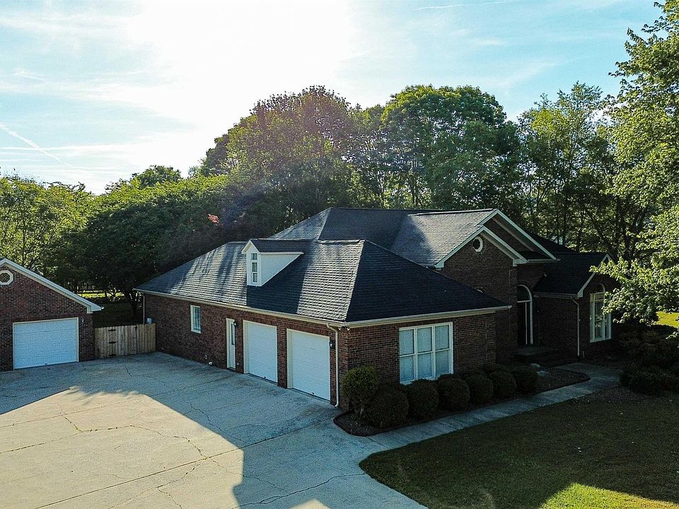 1st image of 32 Mallard Cir