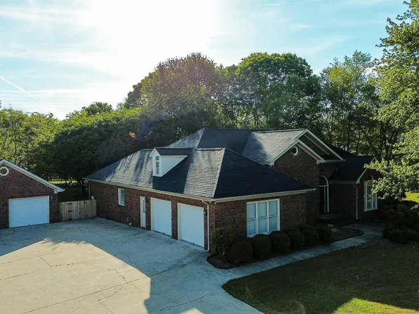 32 Mallard Cir, Oxford, AL 36203