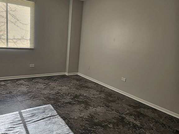 3rd image of 4151 Williamsburg Ct APT 102