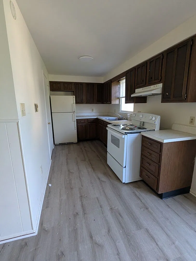 Lovely Townhome — Photo 4