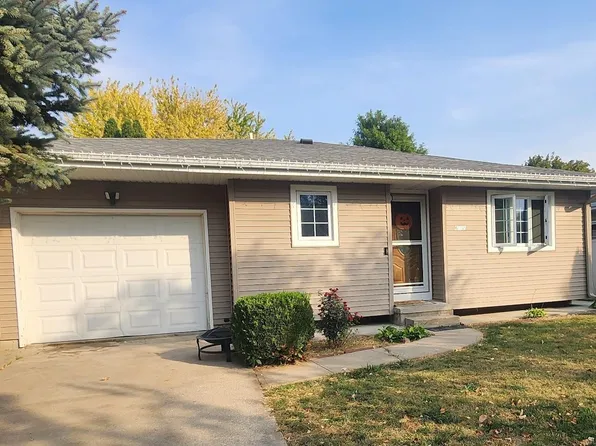 612 5th Ave, South Sioux City, NE 68776