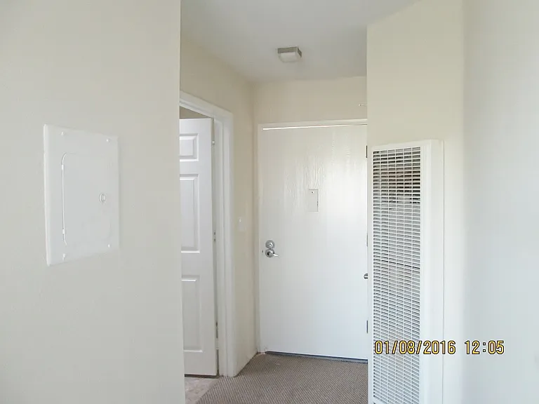 5105 Inglewood Blvd — Photo 4