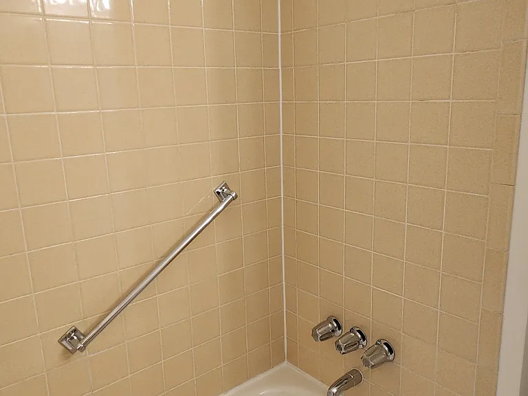 342 Fairmont Ave — Photo 165
