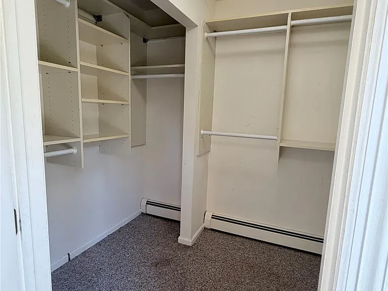 216 Maple Ave — Photo 17