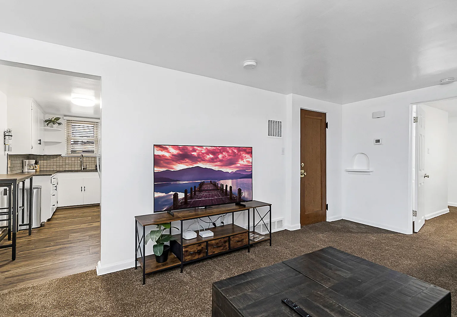 710 W 1st Avenue — Photo 2