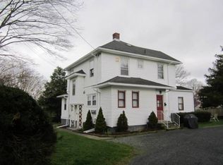 83-1/2R Bliss Mine Rd, Newport, RI 02840