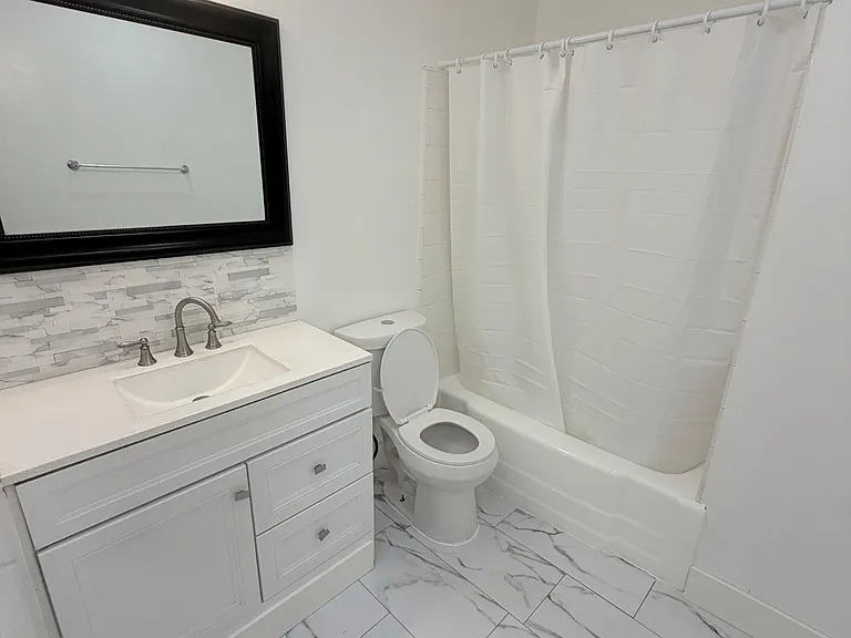 820 W Gardena Blvd #6 — Photo 6