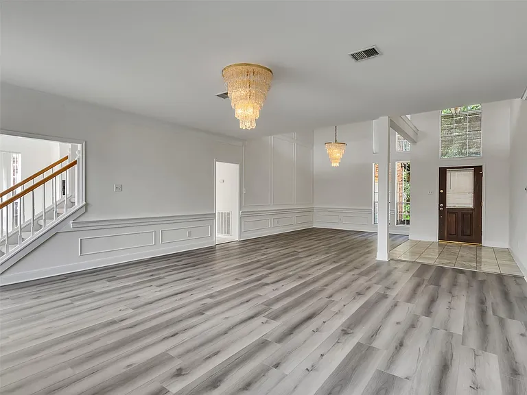 1127 Gloria Ct — Photo 18