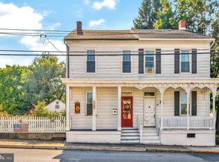 62 W High St, Middletown, PA 17057