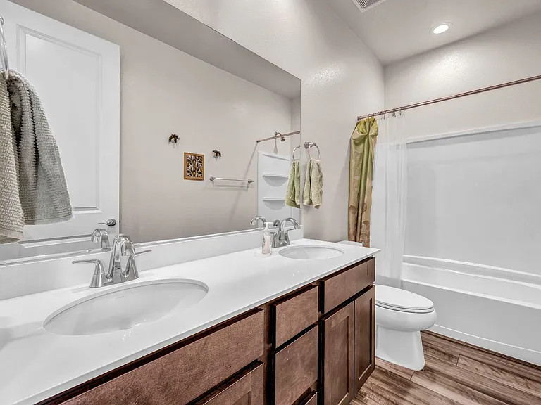 7814 Navasota Dr — Photo 31