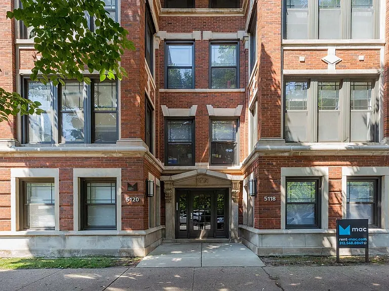 5118 S. Greenwood — Photo 9
