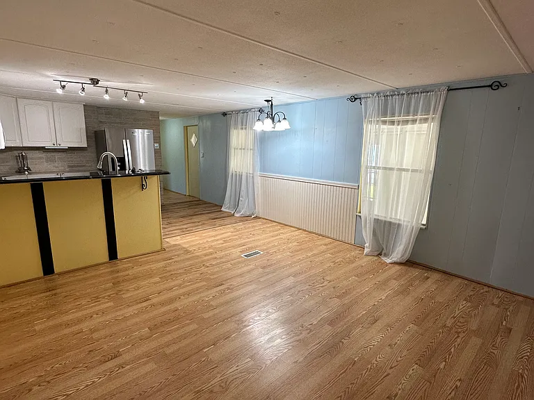 804 Aloha Way — Photo 24