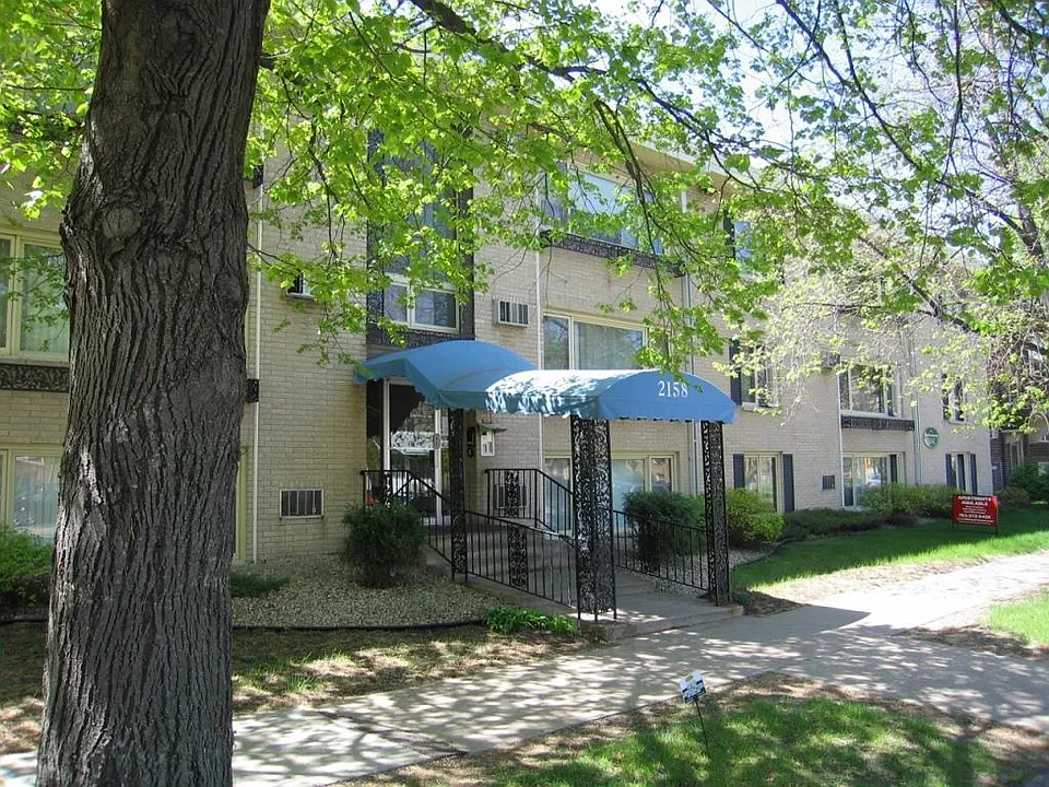 Grand Place Apartments