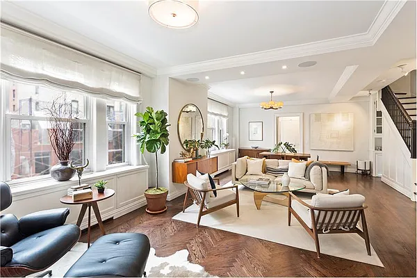 Sold by Engel & Völkers New York City | media 14