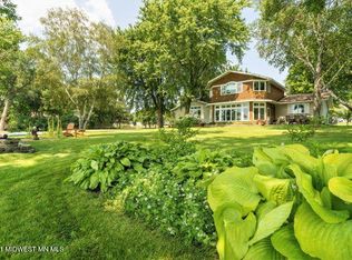 703 N Shore Dr, Battle Lake, MN 56515